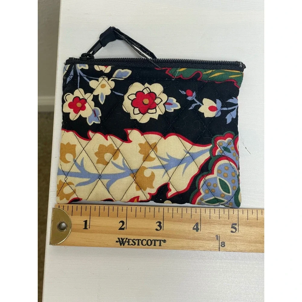 Vera Bradley Quilted Change Pouch Bag Black Floral Pattern‎ Zippered Small